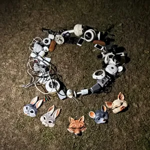 1 800 PAIN - YOU ARE BEING WATCHED